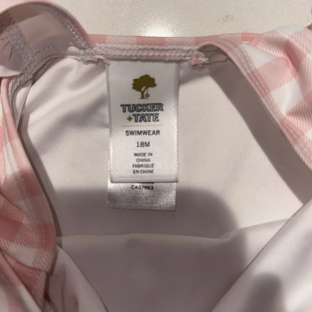 Tucker + Tate pink white